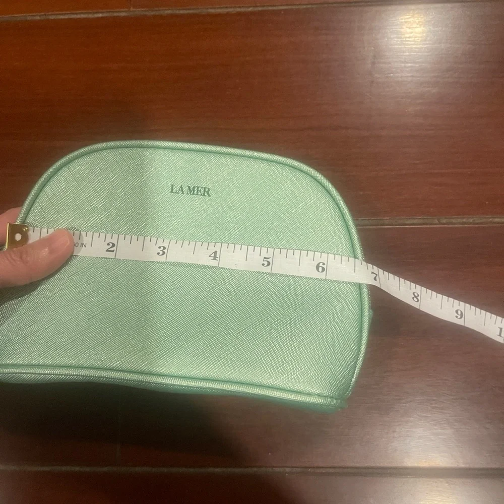 La Mer Light Green pouch